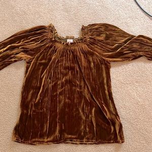 Off shoulder velvet top